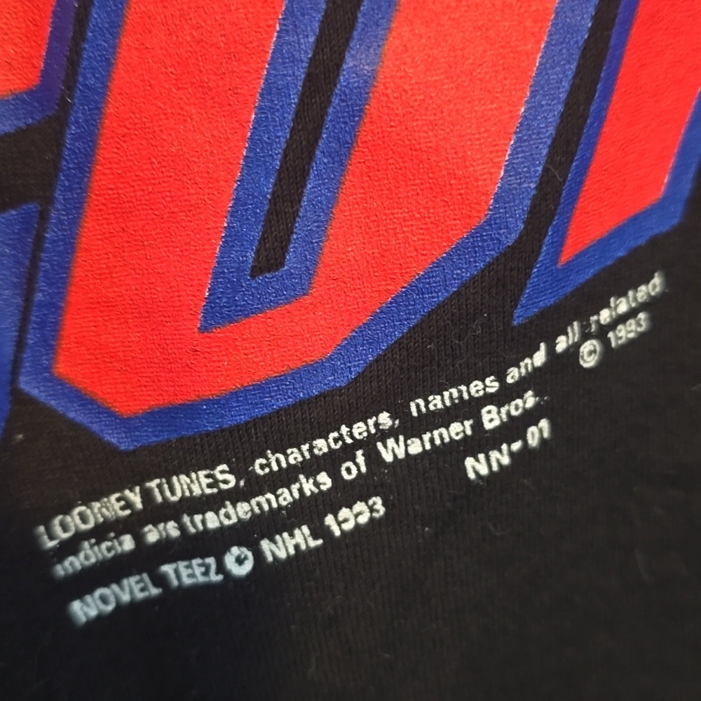 Vintage 1993 Taz Looney Tunes Montreal Canadians Habs Black Graphic T-Shirt - Picture 4 of 6